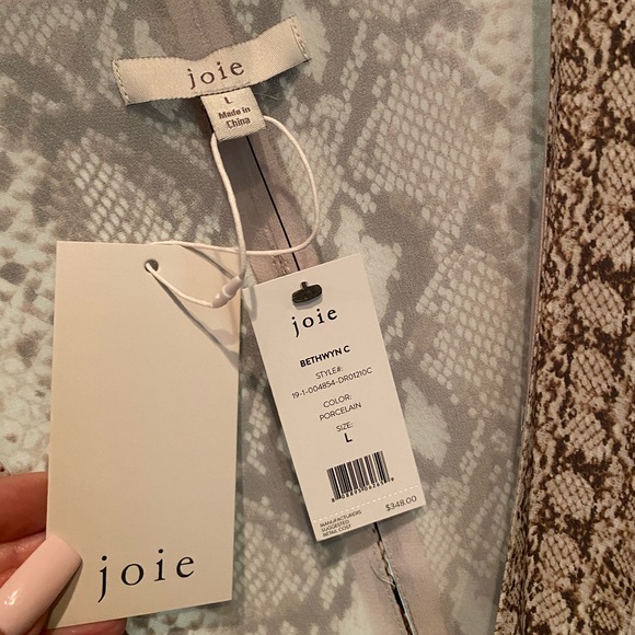 Joie wrap dress ✨NWT✨ - Picture 7 of 10